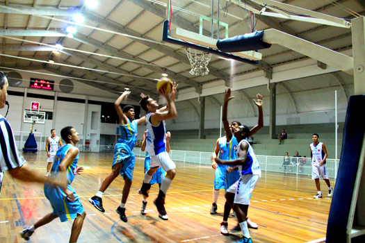 SEDU - Times de Basquete entram em quadra nos Jogos Escolares da