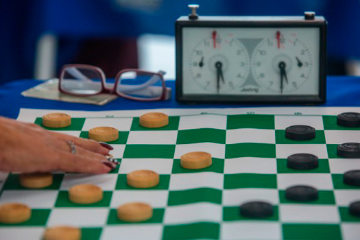 Academia de xadrez e damas: Torneio de Jogo de Damas 100 casas